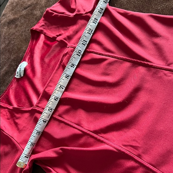 Spandex square neckline t shirt cranberry red size small - Picture 5 of 6